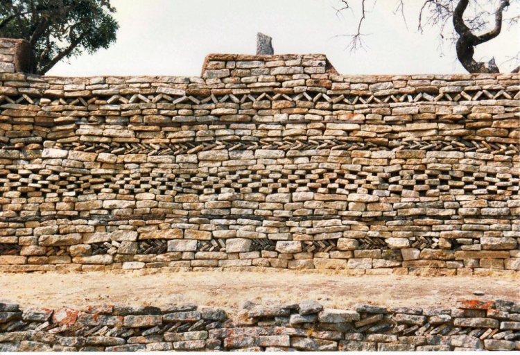 Clandestine Areas of Zimbabwe: Dhlodhlo Ruins