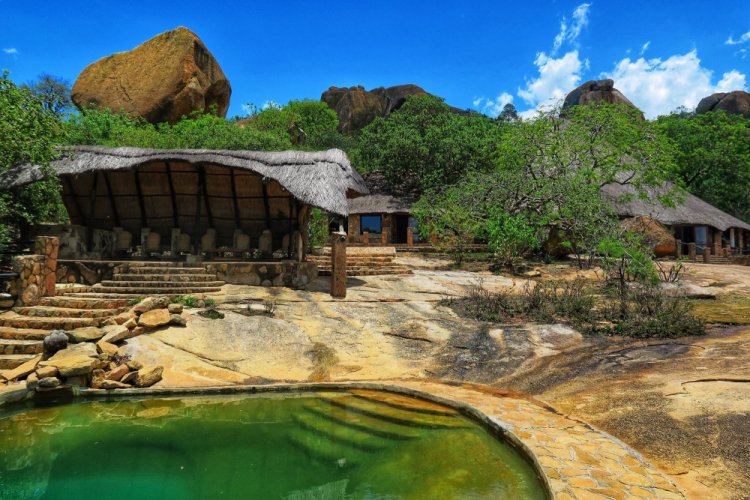 Big Cave Camp, " the safari lodge on the rocks"