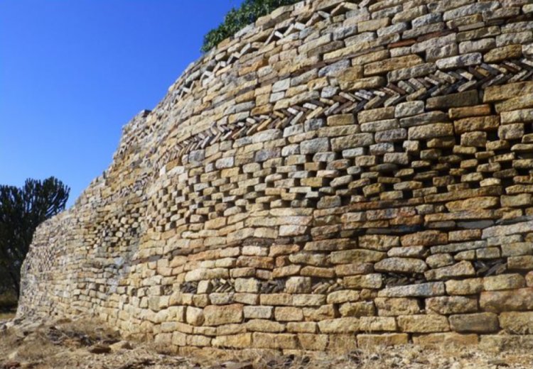 A slice of history at Mutoko Ruins, Zimbabwe